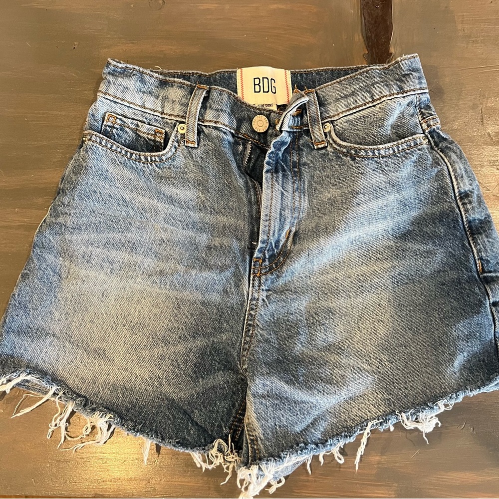 BDG A Line Short size 24